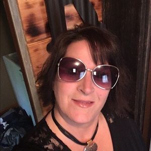 Meet your Posher, Jen